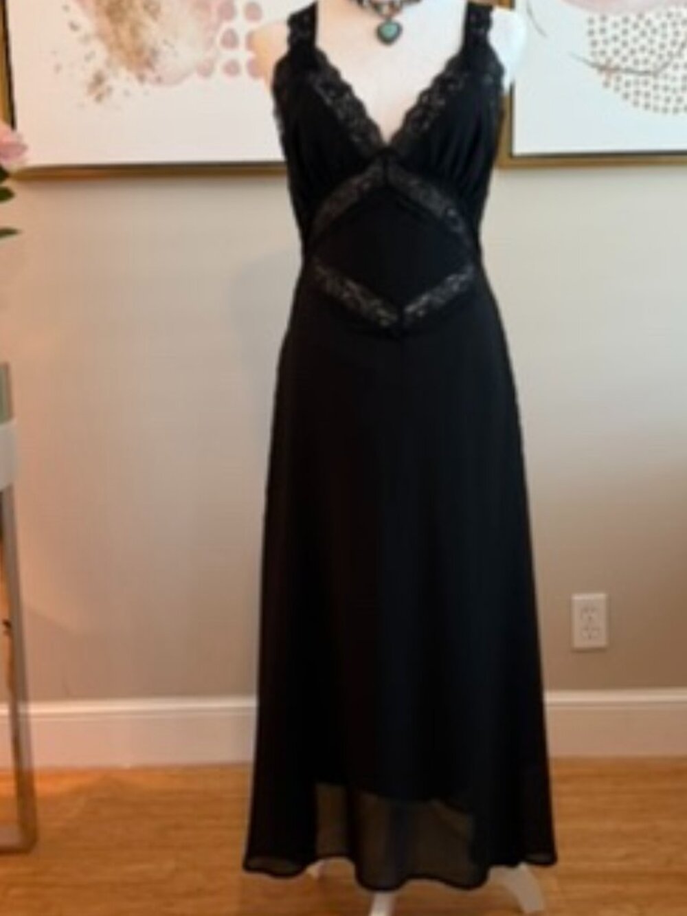 Forever 21 Black Lace Dress